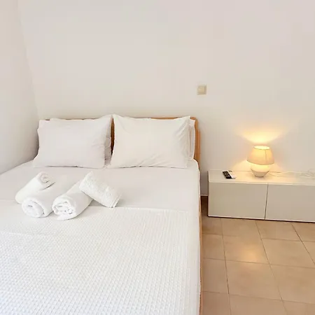 Apartment Yia Banaki 1 Min Walk To Old Town 7min Walk *