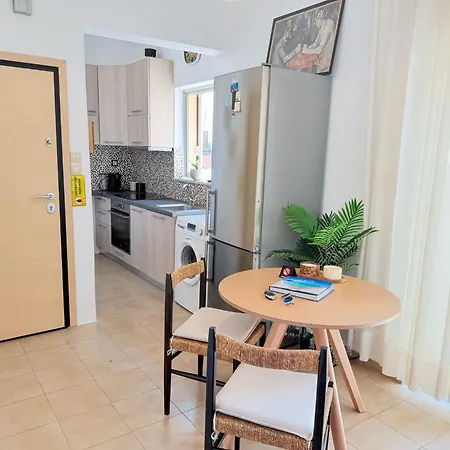 Yia Banaki 1 Min Walk To Old Town 7min Walk